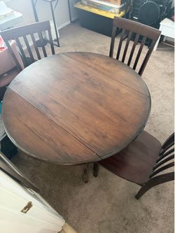 Table w folding sides