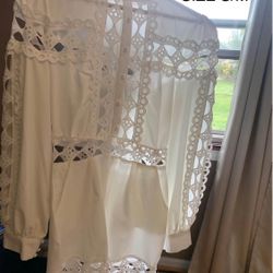 DRESSY   WHITE  JUMPER