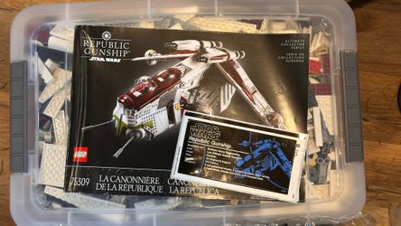 Lego Republic Gunship 75309 Minifigs Still In Bag!