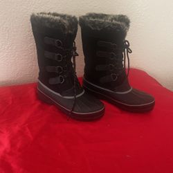 Khombu Women’s Boot