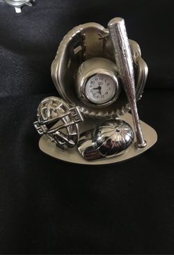 Desk clock-Baseball