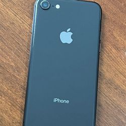 iPhone 8 , Unlocked  for all Company Carrier ,  Excellent Condition Like New 