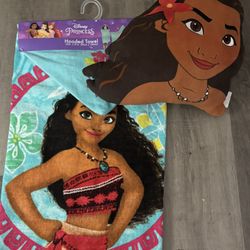 Moana Hooded Towel And Plush New