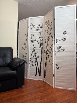 Gorgeous white floral room divider