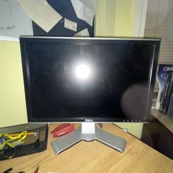 19 Inch Dell Computer Monitor