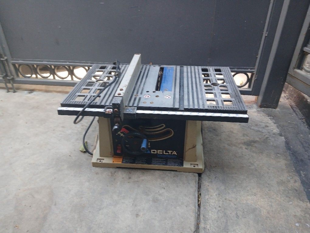 Delta Table Saw