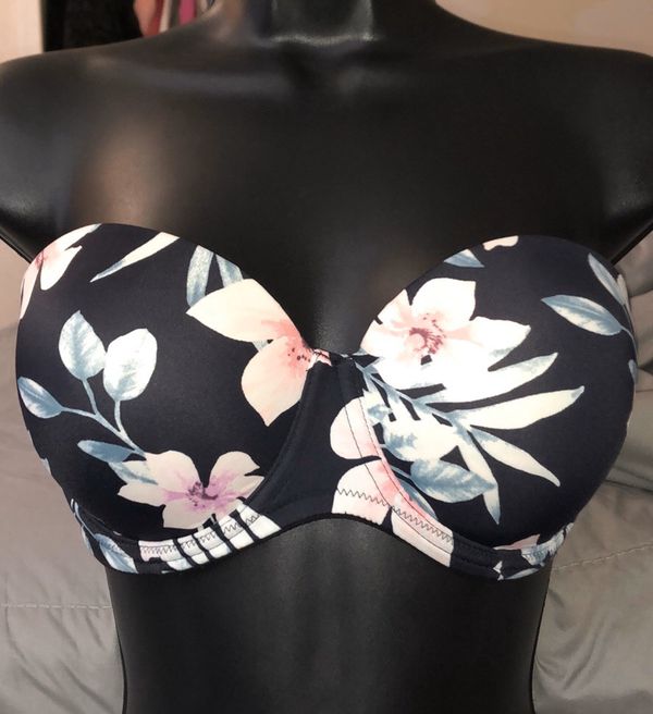 Victorias secret strapless bra for Sale in Imperial Beach, CA - OfferUp