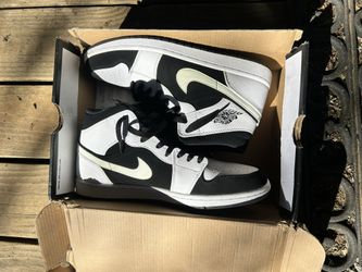 Jordan 1 Mid Size 11