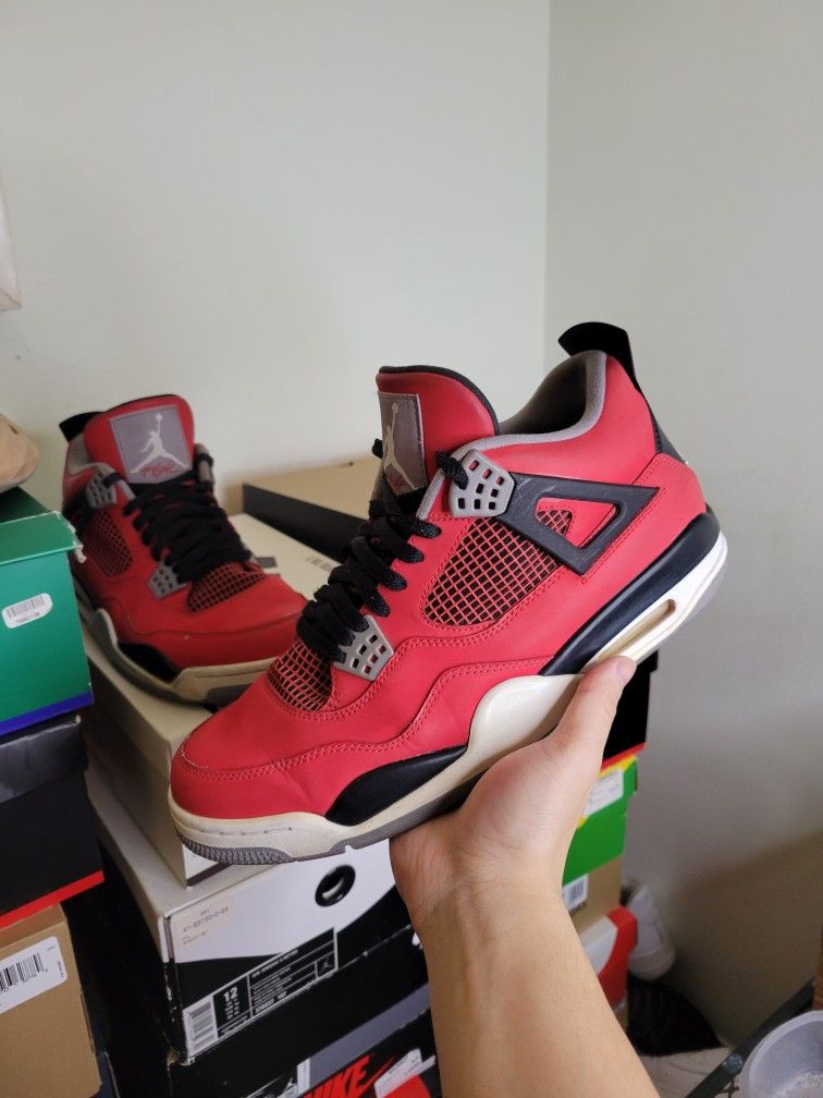 Jordan 4 Toro/ Size: 11/ $120