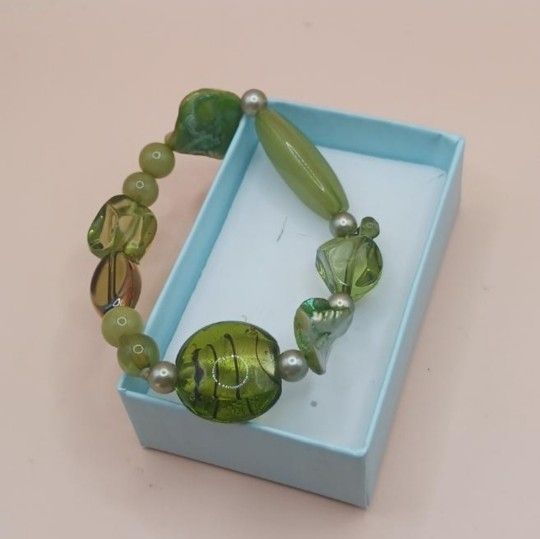 Green Glass, Plastic Bead and Shell Bracelet, stretch