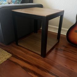 Set of 2 nightstands or side tables
