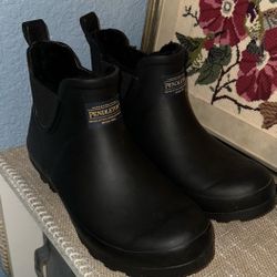 Plendleton Women’s Rain Boot, Size 10 