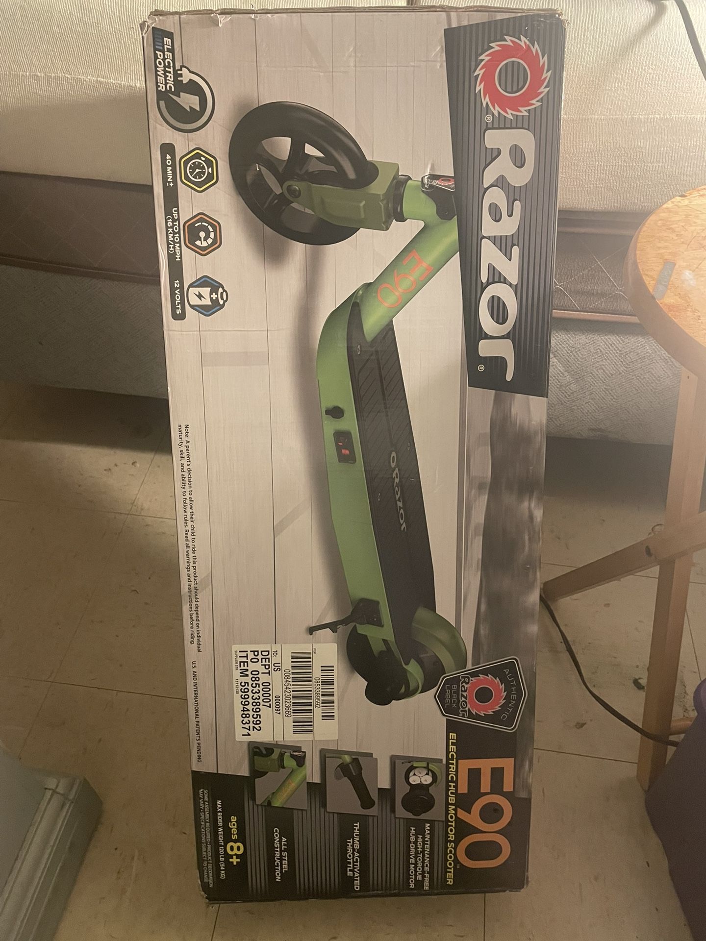Brand New in box razor E90 Scooter For Kid