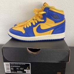 Jordan 1’s Reverse Laney.  Size 1.5 C