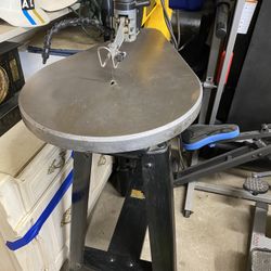 DeWalt Scroll Saw + Stand 