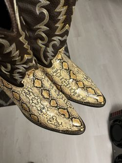 Laredo Snake Print Boots