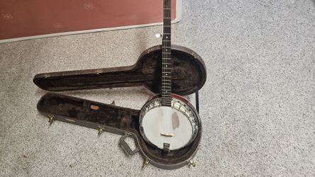 Vega Banjo with case