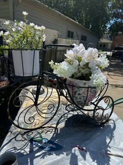 Bike planter