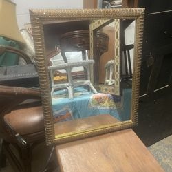 Heavy Ornate Gold Basketweave Wall Mirror (19" x 23")