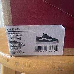 VANS OLD SKOOL V