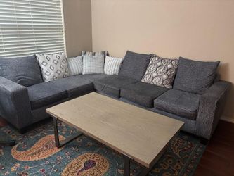 Styled Gray Sectional Sofa Set