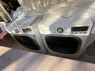 LG washer and dryer set