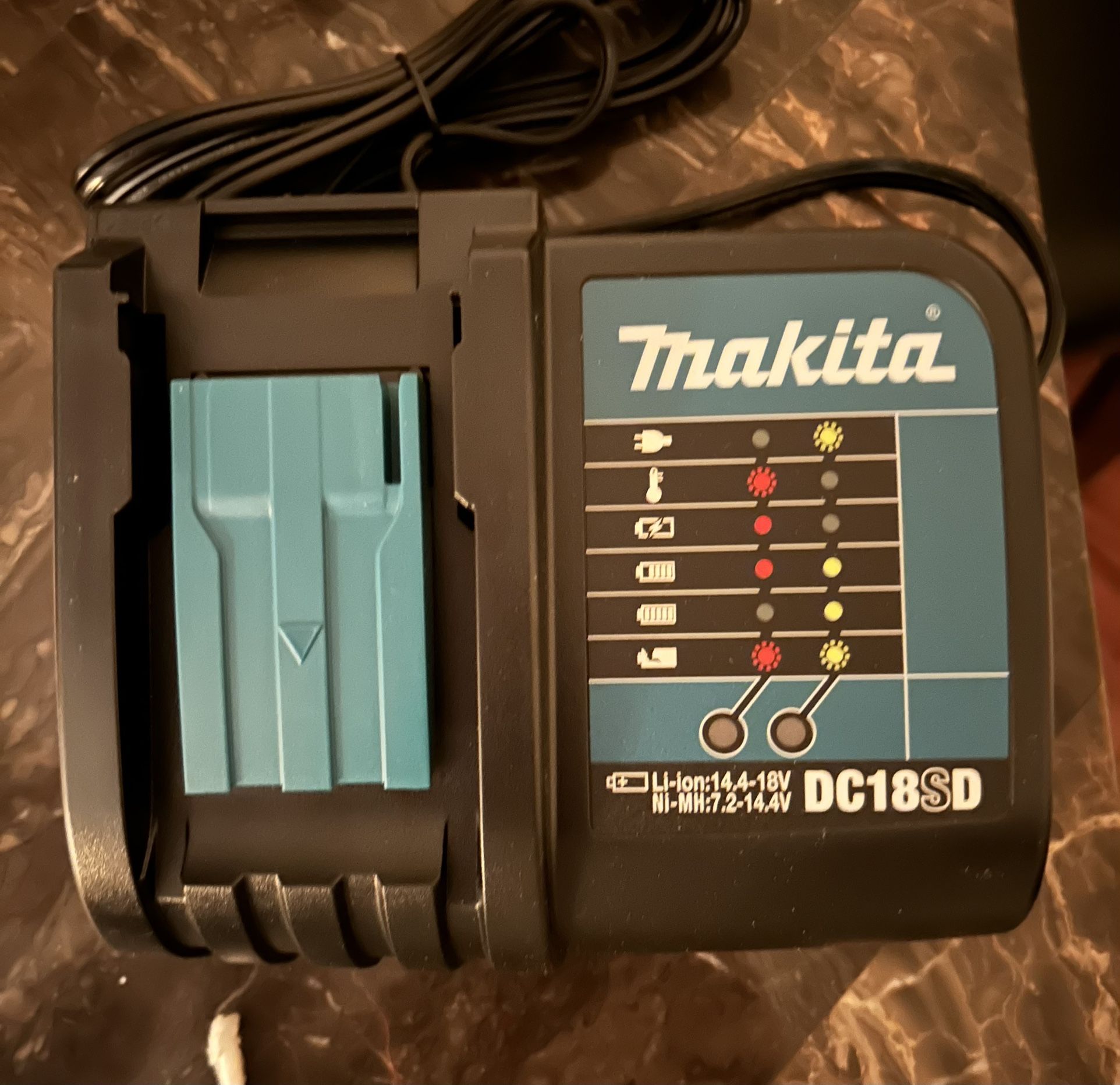 Makita 18v Single Charger