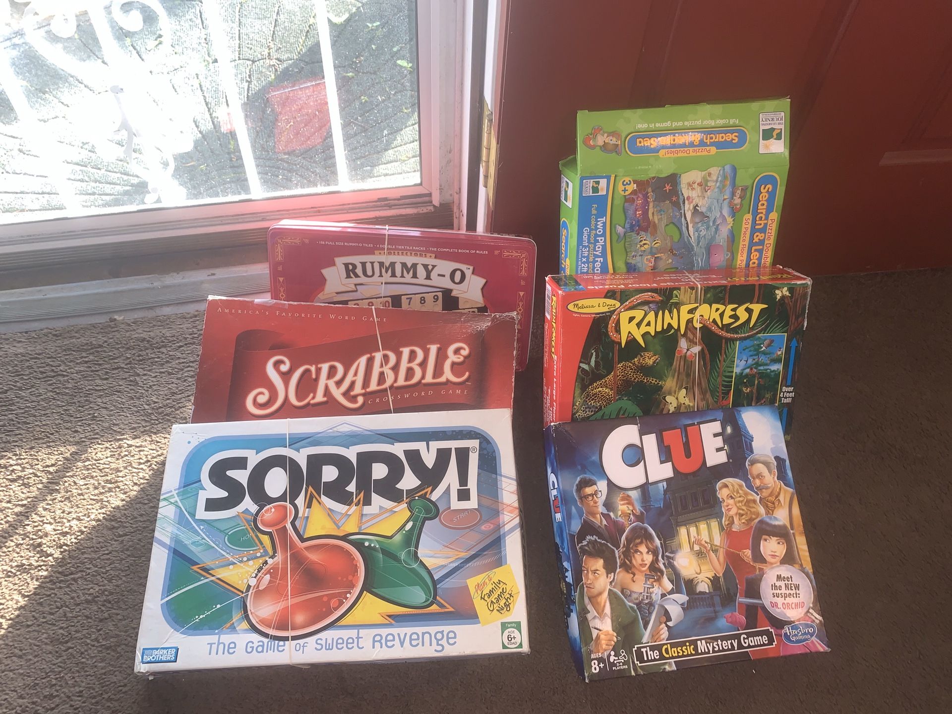 Board games & puzzles