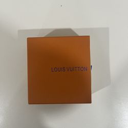 Lv Belt Brand New !!!! size 34-36