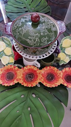 Ceramic pot and cups sunflower dish