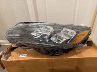 2020 ford escape driver side headlight