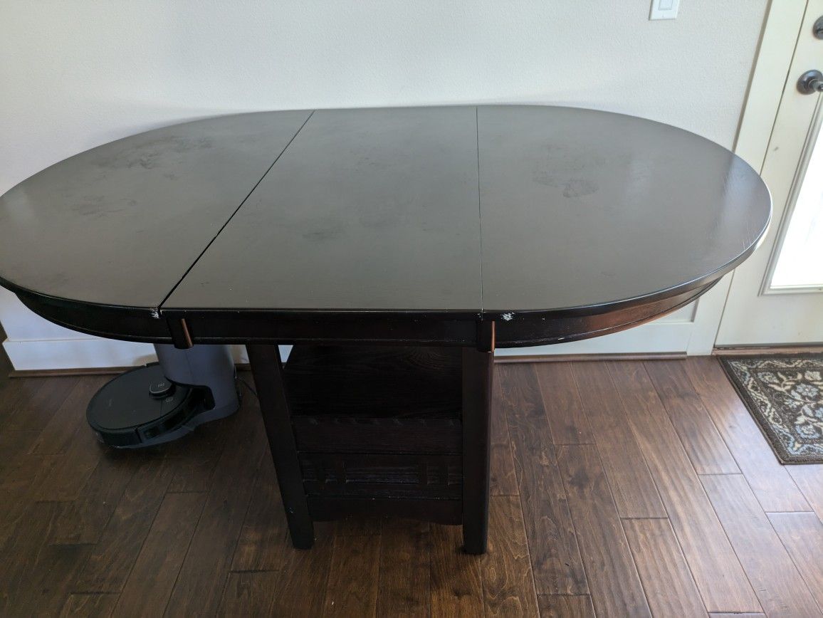 Oval Shaped Dining Table With Chairs