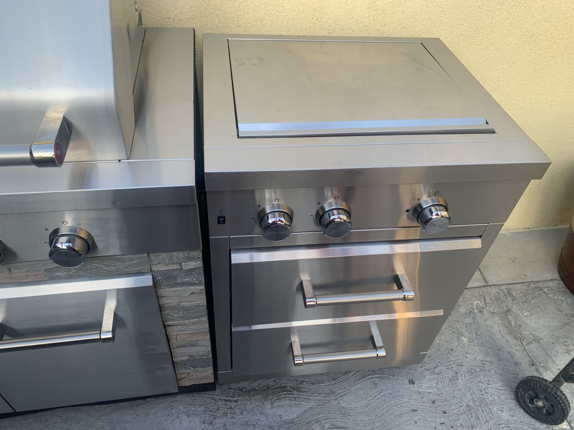 Kitchenaid BBQ Grill 9 burner Island for Sale in Compton, CA OfferUp