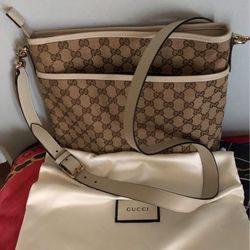 Authentic Gucci https://offerup.com/redirect/?o=Q3Jvc3Nib2R5Lk5ldw== 
