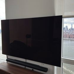 LG OLED 77” G3 TV 