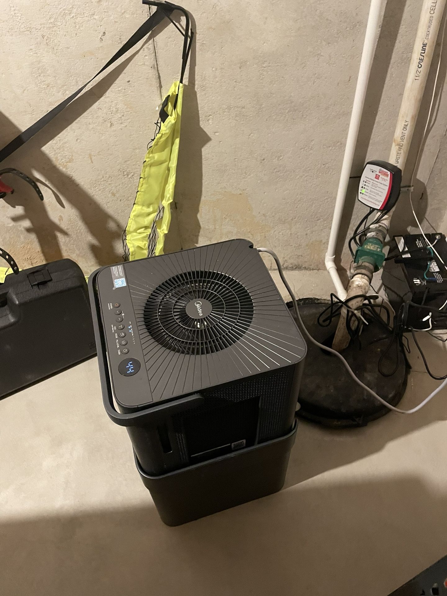 Cube Dehumidifier 