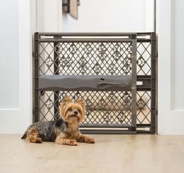 Pet gate