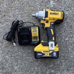 Dewalt Impact Wrench 1/2” 
