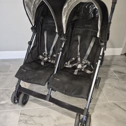 Uppababy G-LINK DOUBLE STROLLER.