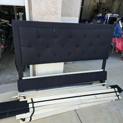 Queen Bed Frame Balck $40