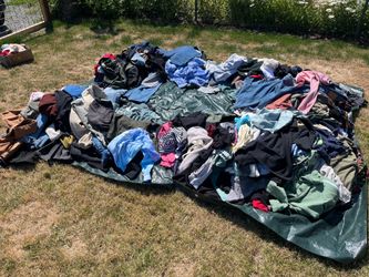 Women’s clothing for $1 a piece