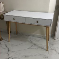Vanity Table 