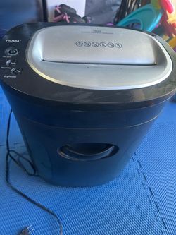 Royal 1212X 12-Sheet Crosscut Paper Shredder