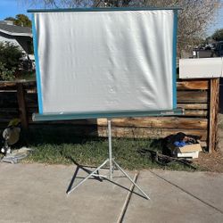 Knox Lancer Vintage Projection Screen 