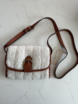 Sherpa Crossbody 