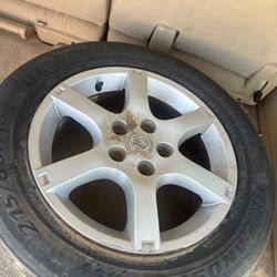 Nissan Rim 5 Lug 