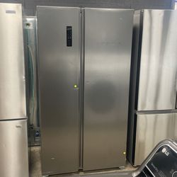 Frigidaire Side By SideRefrigerator 2LXT 