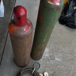 Oxy-Acetylene Setup – Regulators, Hoses + Tanks (As-Is)