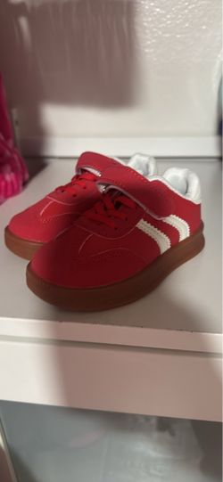 Toddler red shoe 7.5