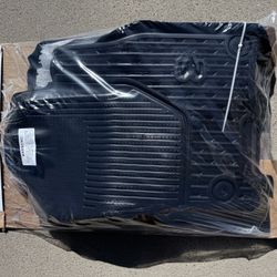 19-26 Dodge Ram 1500 all Weather matts